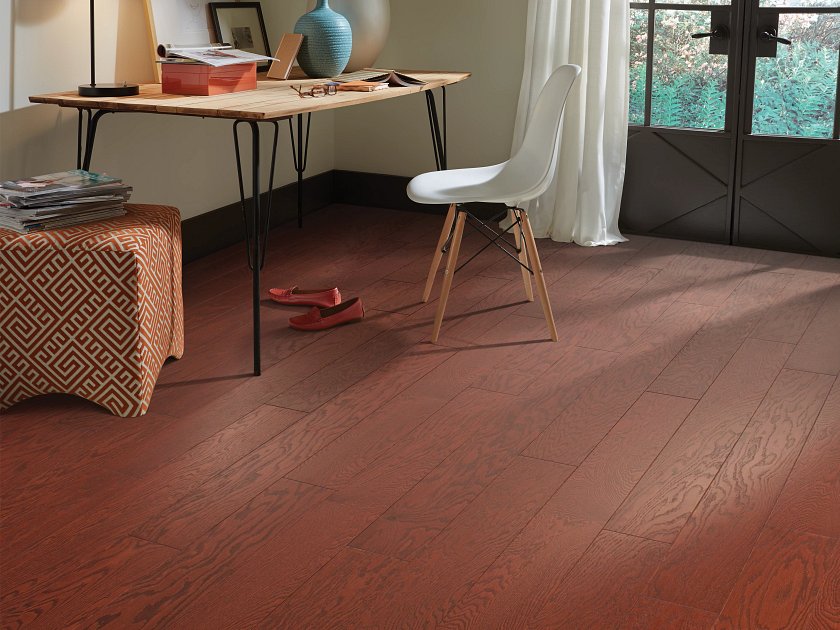 Shaw Albright Oak 5.0 Cherry engineered hardwood flooring adds natural wood hardwood character to this living room setting.