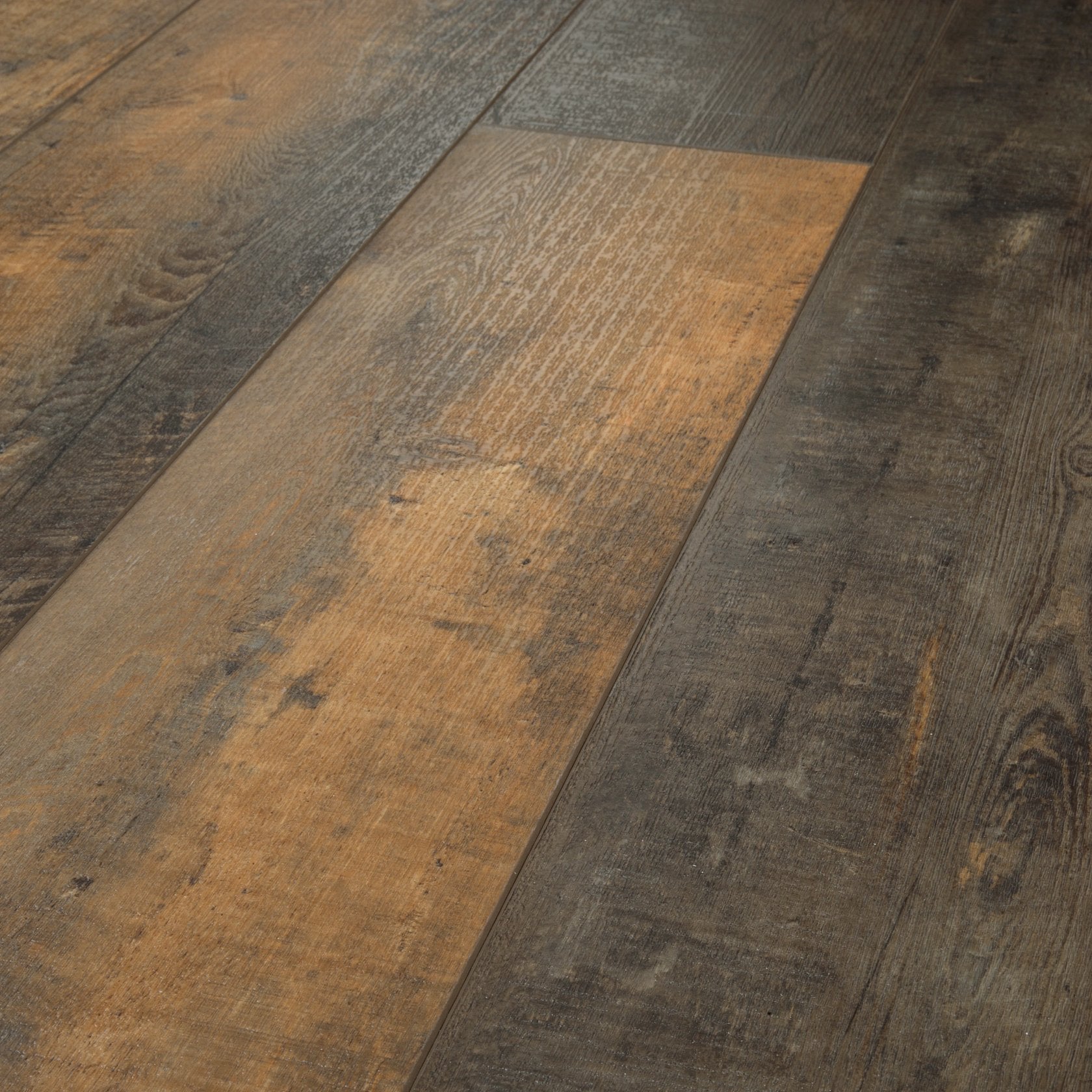 Shaw Titan HD Plus Platinum 3302V-00689 Autumn Barnboar 8.98" X 72.05" Vinyl Plank