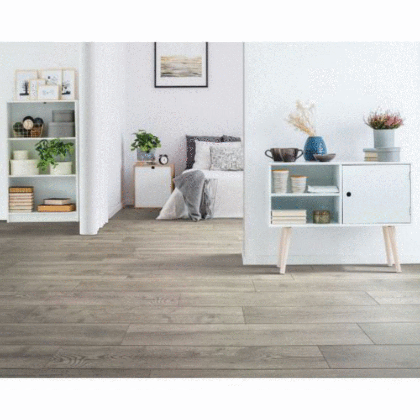 Mohawk Windsmoke Oak Laminate CDL94-03 RevWood Essentials Rivercrest 7.49" x 47.28" (17.18 SF/Box)