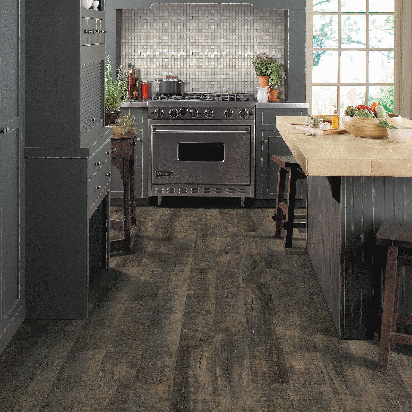 Mohawk Baywood Brown Vinyl Plank DRS21-950 SolidTech Essentials Discovery Ridge 6" x 48" (32.15 SF/Box)