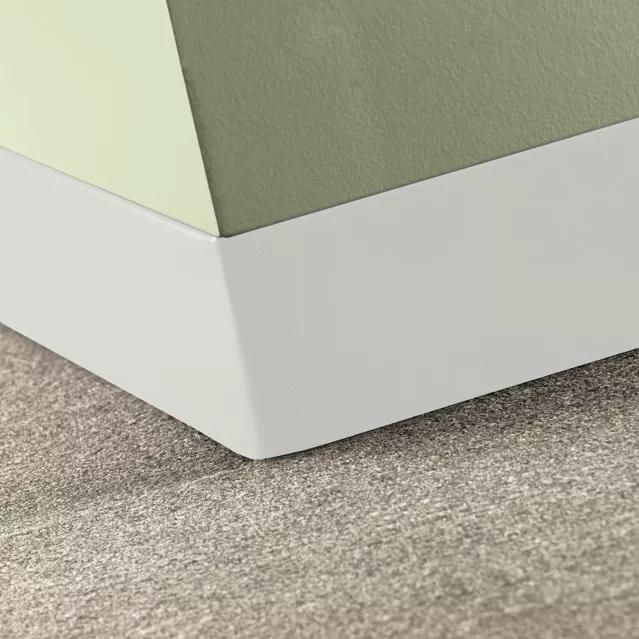 Tarkett / Johnsonite Tightlock Carpet Wall Base #TG1 Snowbound 4 1/2" x 4' Pieces by 1/8" Straight (Toeless)