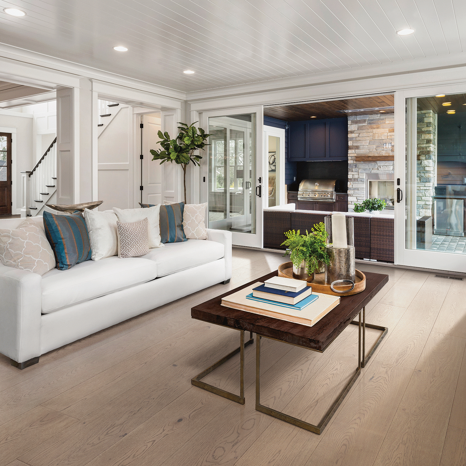 Mohawk Dorian Gray Oak Engineered Hardwood WEK04-26 TecWood Select Mod Revival 7.5" x 86.7" (27.41 SF/Box)