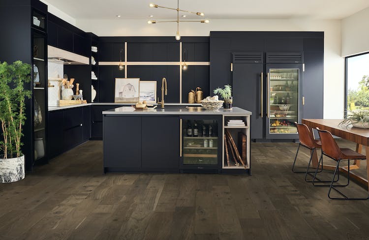 Mannington Olympic Engineered Hardwood HPLV07OLY1 Latitude Park City 7 1/2" Wide With Varying Lengths Up to 83” (25.77 SF/Box)