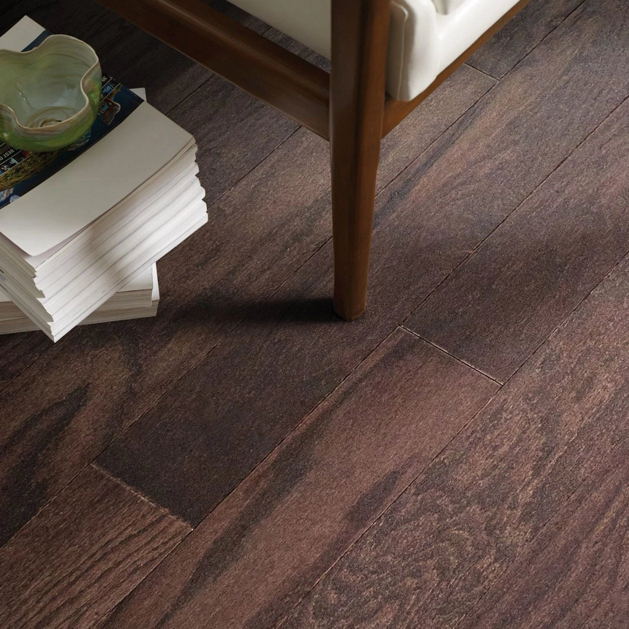 Shaw Timeless Oak 5" SW695-00958 Coffee Bean 4.94" x Random Lengths up to 58.56" Engineered Smooth Oak Hardwood Flooring (19.72 SF/Box)