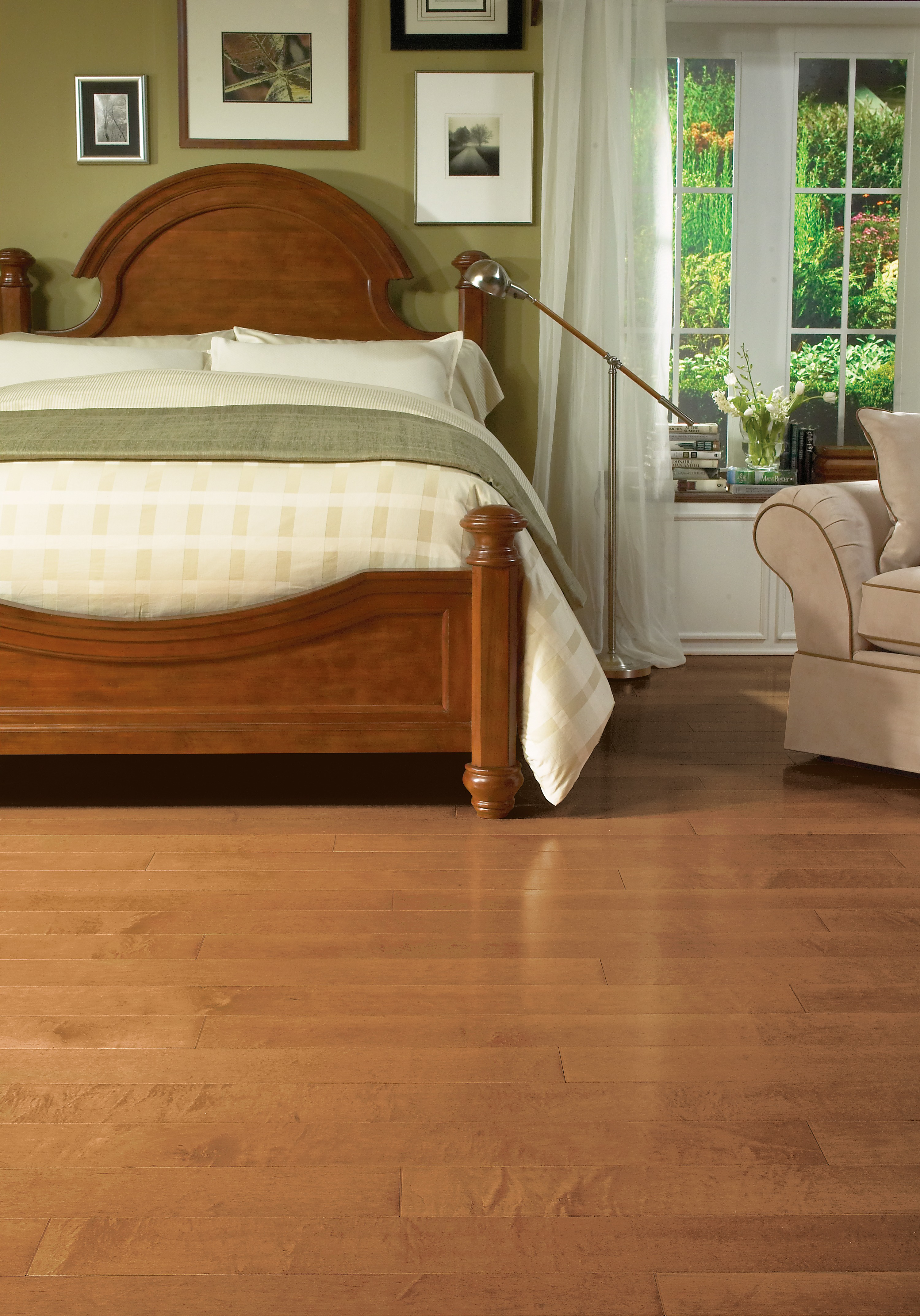 Bruce Engineered Hardwood Flooring Maple Turlington Lock&Fold Amaretto 5" EMA97LGEE