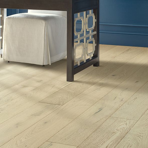 Shaw Couture Oak Engineered Hardwood