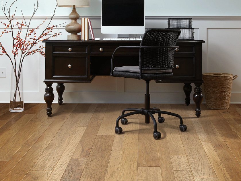 Shaw Pebble Hill Mixed Width SW742-02002 Bravo 10" x Random Lengths up to 58.56" Hardwood (34.96 SF/Box)