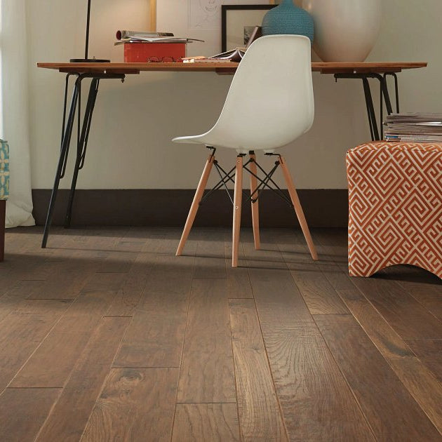 Shaw Pebble Hill Mixed Width SW742-07002 Canyon 10" x Random Lengths up to 58.56" Hardwood (34.96 SF/Box)
