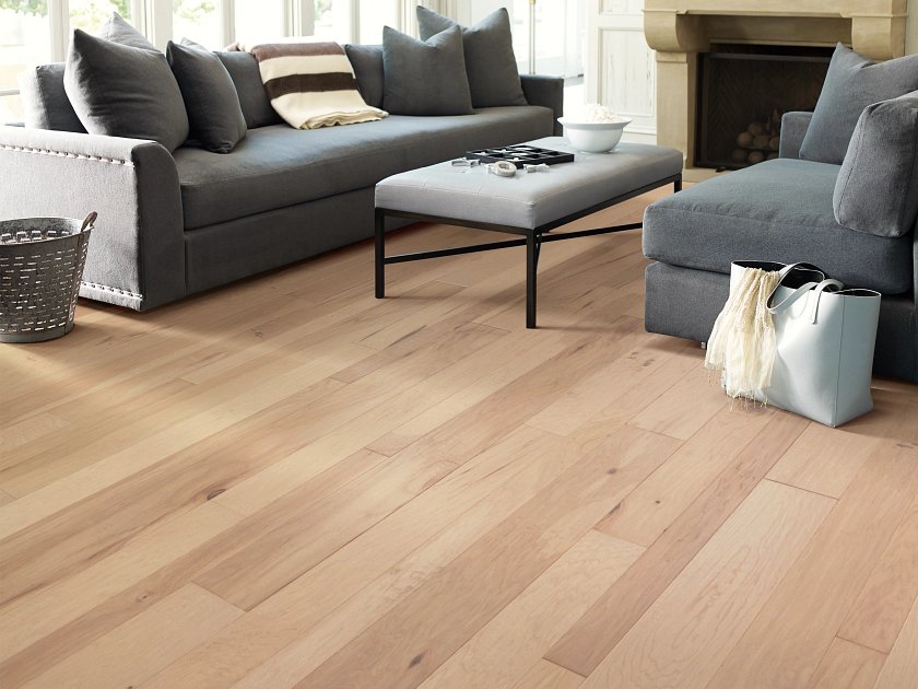 Shaw Pebble Hill Mixed Width SW742-01086 Linen 10" x Random Lengths up to 58.56" Hardwood (34.96 SF/Box)