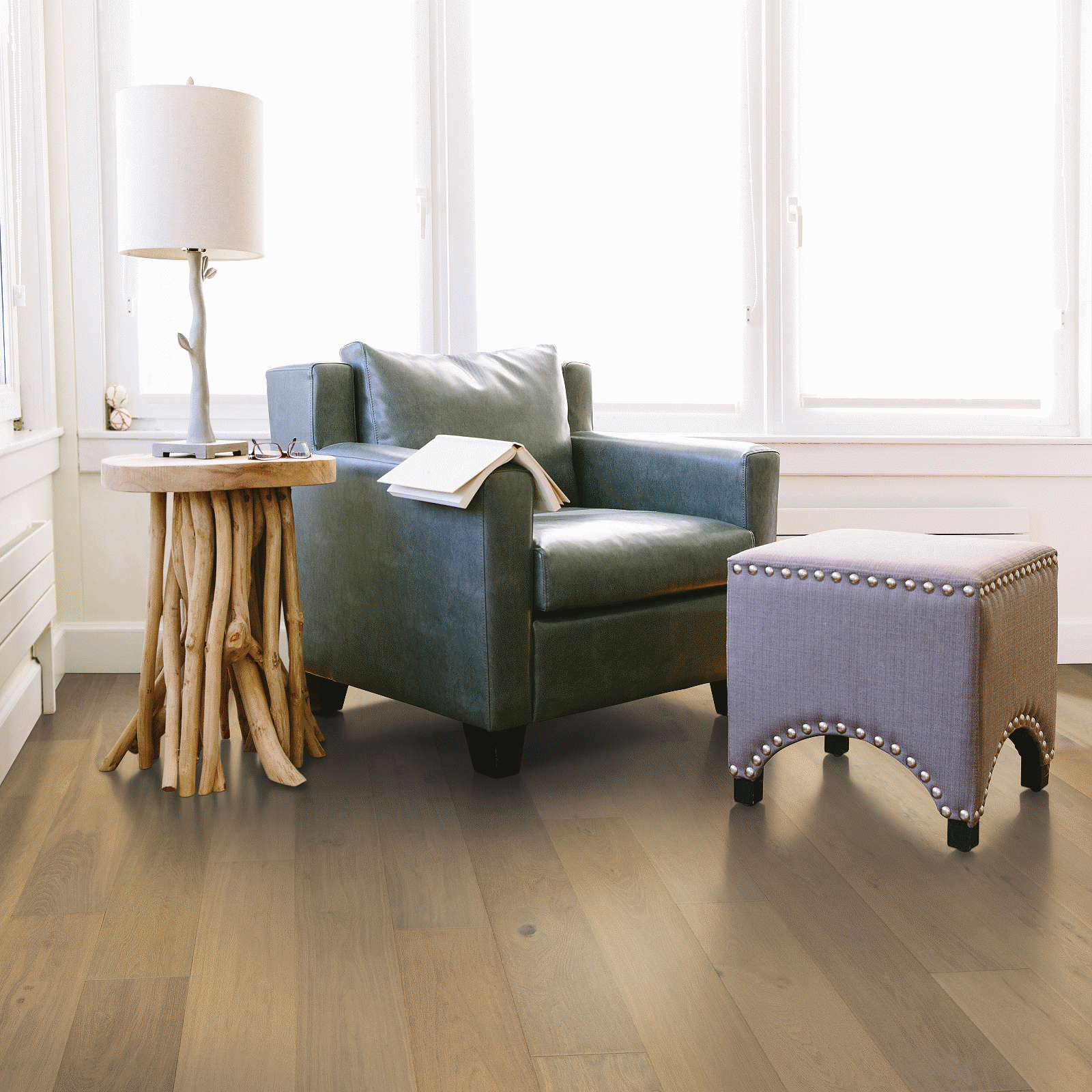 Mohawk TecWood Plus Seaside Tides WEK41-04 Sea Salt Oak Engineered Hardwood 7.5" X 75" (23.31 SF/Box)
