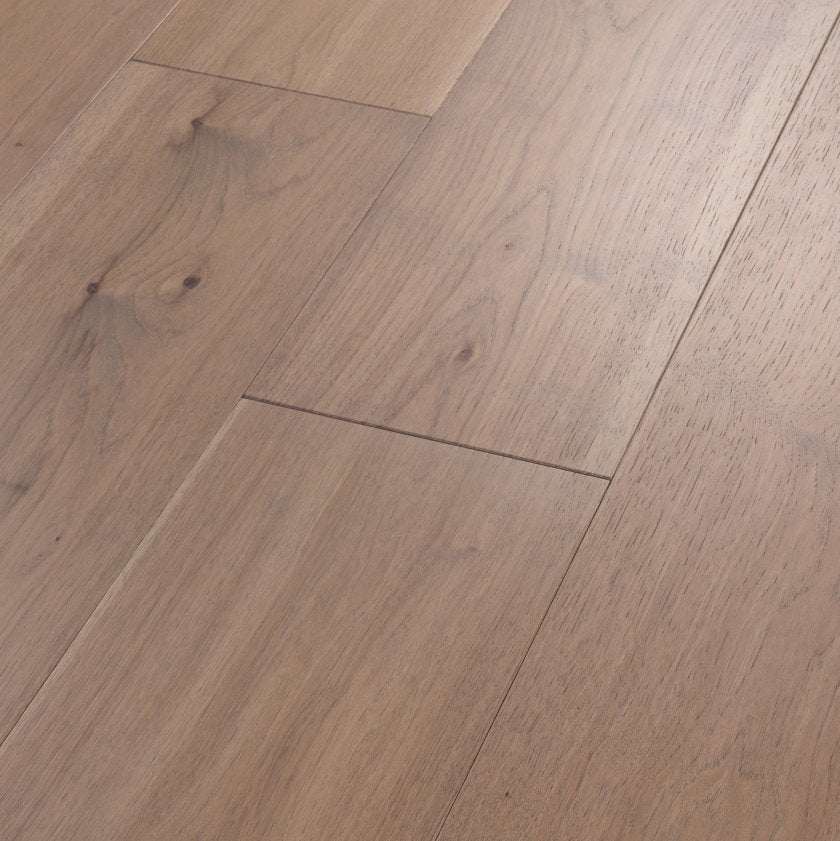 Shaw Landmark Sliced Hickory SW748-07112 Crater Lake 9.25" x Random Lengths up to 82.5" Hardwood (31.16 SF/Box)