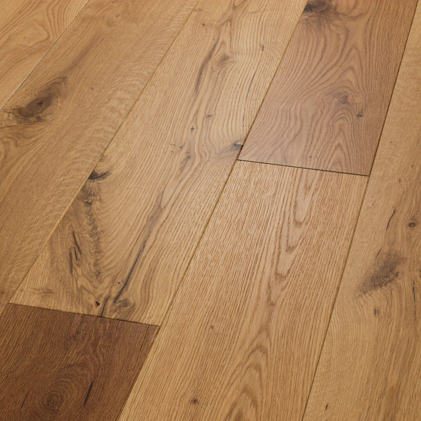 Shaw Reflections White Oak SW661-01079 Natural 7" x Random Lengths up to 82.5" Engineered Wire Brushed White Oak Hardwood Flooring (23.58 SF/Box)