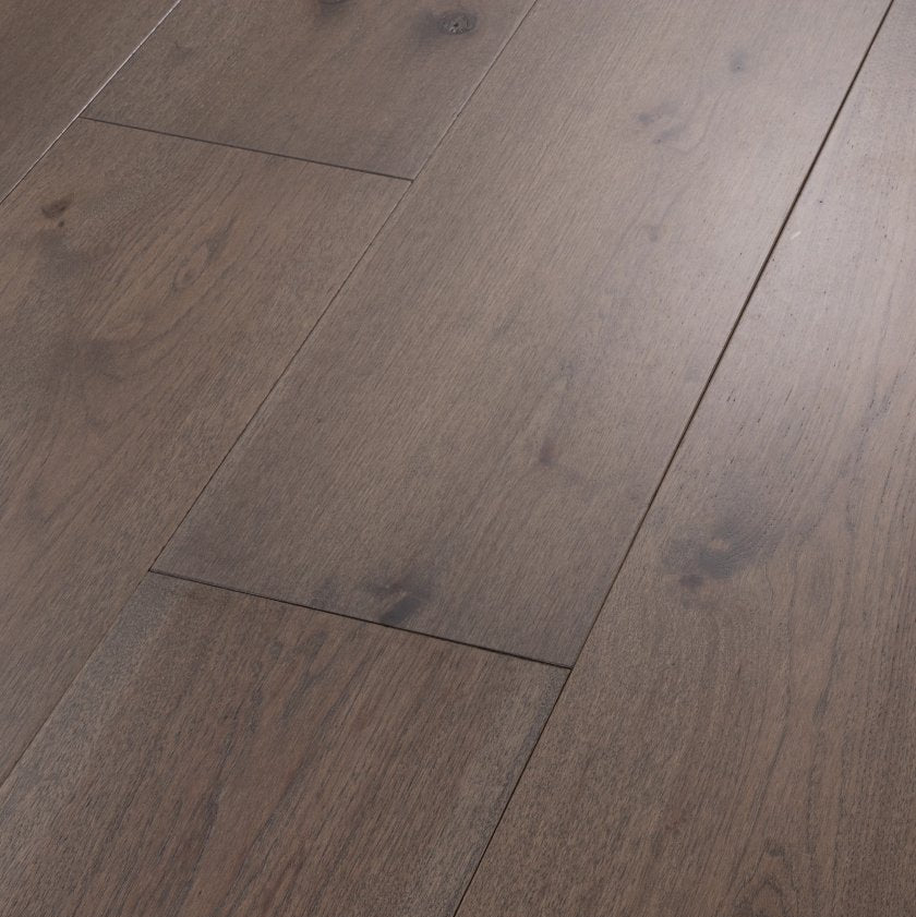 Shaw Landmark Sliced Hickory SW748-05098 Mojave 9.25" x Random Lengths up to 82.5" Hardwood (31.16 SF/Box)