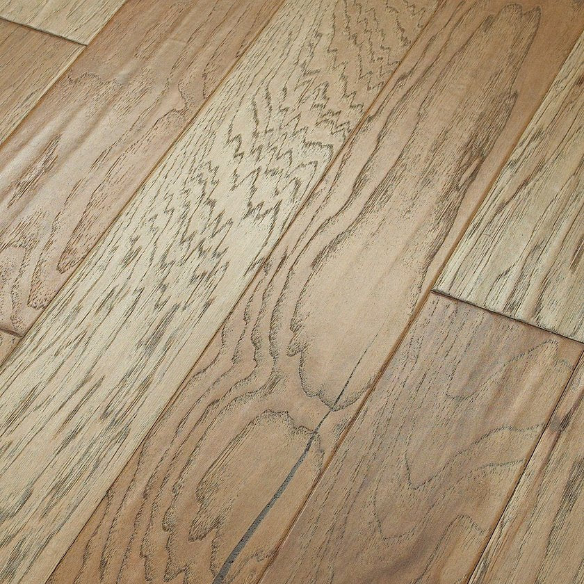 Shaw Fremont Hickory SW592-02019 Honey Glow 5" x Random Lengths up to 58.5" Engineered Scraped Hickory Hardwood Flooring (23.66 SF/Box)