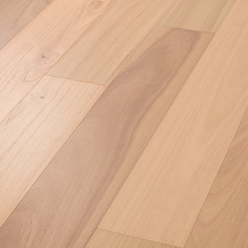 Shaw Bridgewater Eucalyptus SW790-01176 Coral Sand 6.5" x Random Lengths up to 74.8" Engineered Hardwood (33.74 SF/Box)