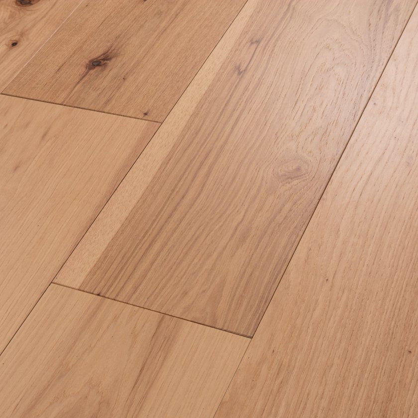 Shaw Landmark Sliced Hickory SW748-01124 Acadia 9.25" x Random Lengths up to 82.5" Hardwood (31.16 SF/Box)