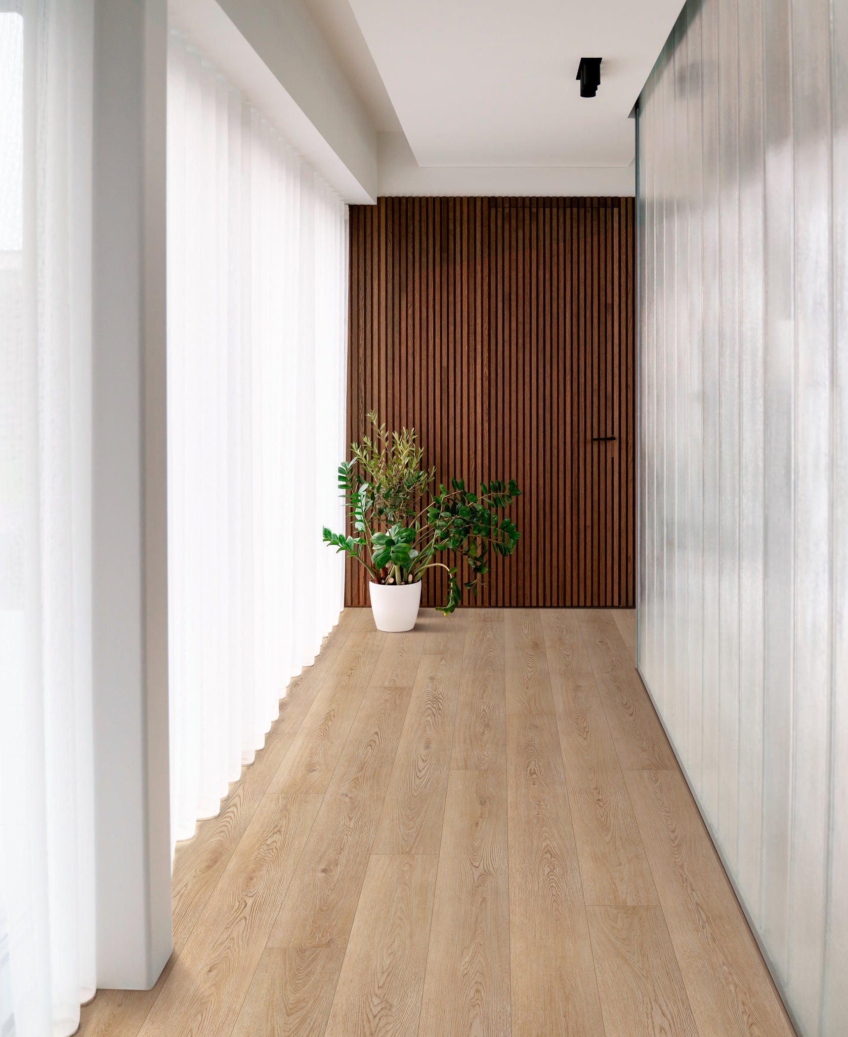 COREtec Originals Premium CR500-05080 Warm Sand Oak 8.74" x 72.05" Floating LVT (17.49 SF/Box)