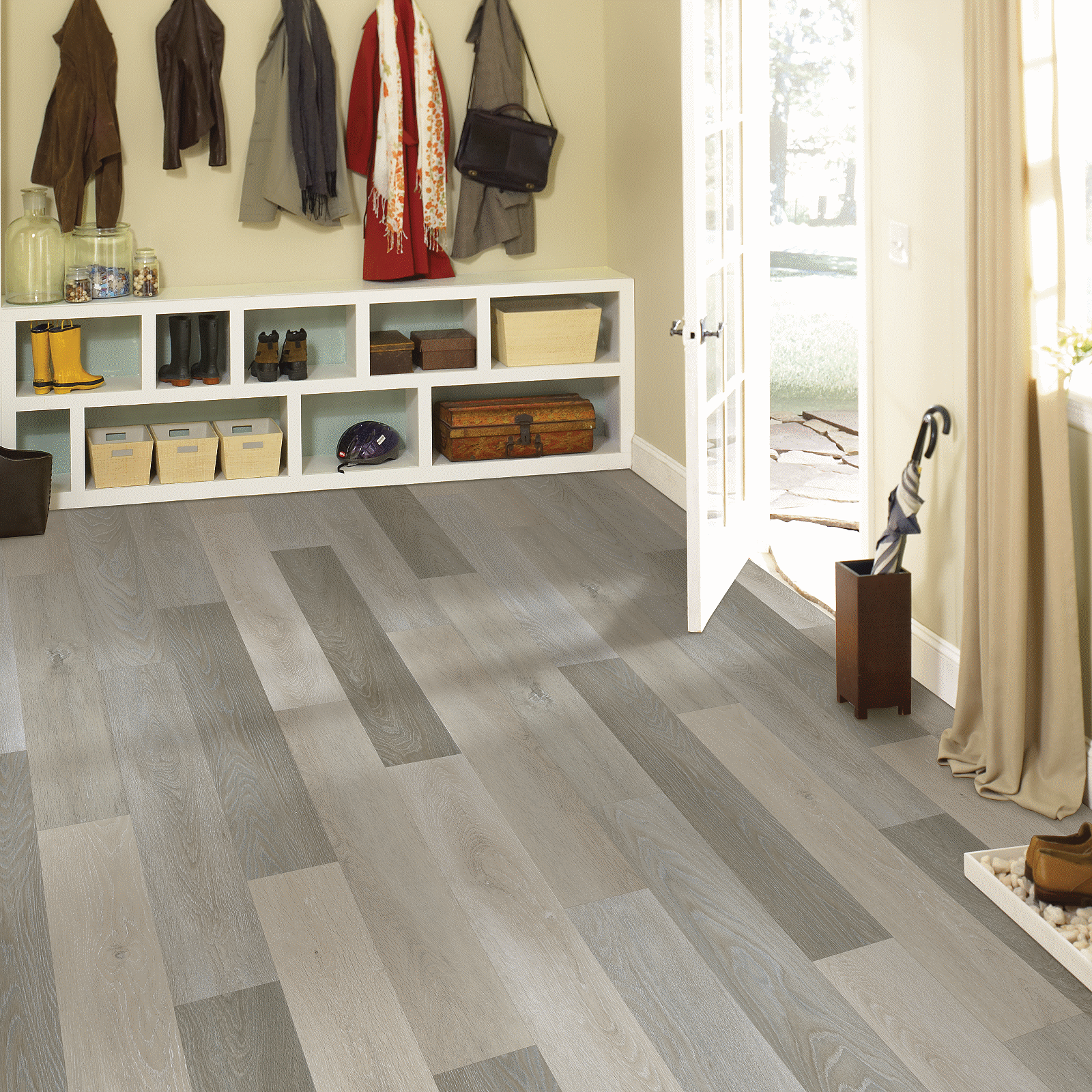 Mohawk SolidTech Select Explorers Cove ECS21-925 Dazy Hazy Vinyl Plank 7" X 48" (28.63 SF/Box)