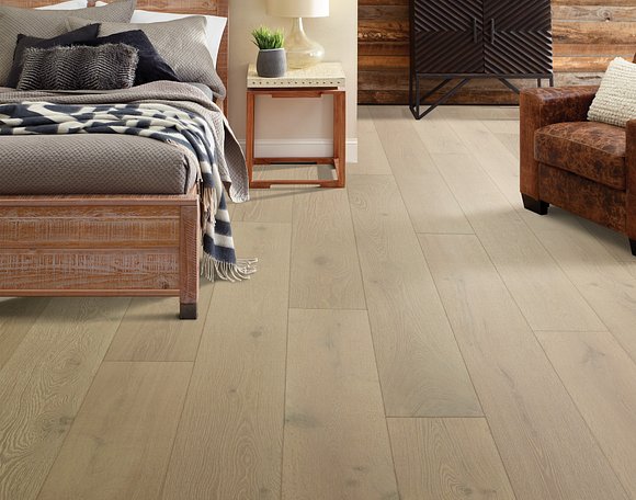 Anderson Tuftex Willow Engineered Hardwood AA827-11046 Natural Timbers Smooth 8.66" x 23.62" - 74.8" Random Lengths (35.99 SF/Box)