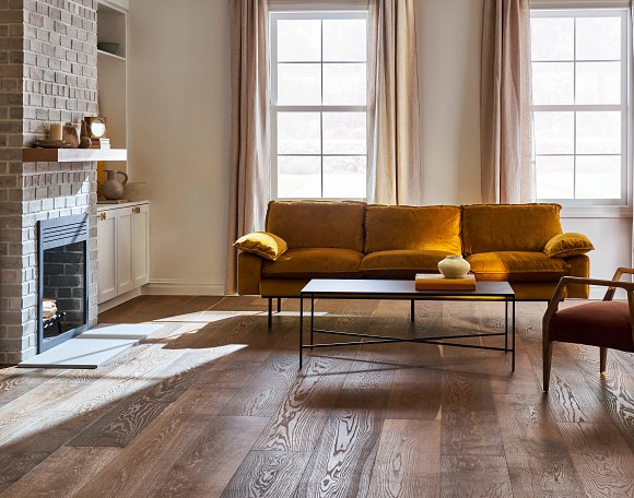Anderson Tuftex Grand Estate 10.25" x 23.62" - 86.61" Random Lengths Engineered Hardwood AA829-17035 Hatfield House (24.62 SF/Box)