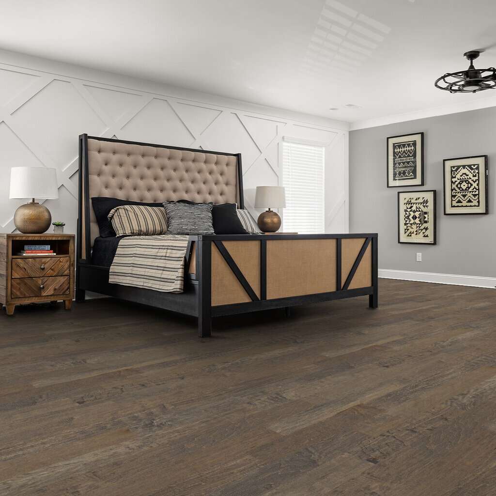 Shaw Yukon Maple 5 SW547-05002 Timberwolf 4.94" x Random Lengths up to 58.5" Engineered Scraped Maple Hardwood Flooring (23.66 Sf/Box)