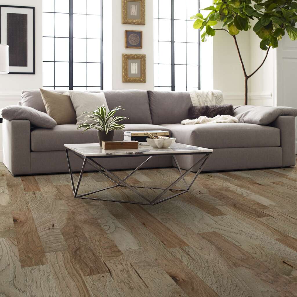 Shaw Fremont Hickory SW592-02019 Honey Glow 5" x Random Lengths up to 58.5" Engineered Scraped Hickory Hardwood Flooring (23.66 Sf/Box)
