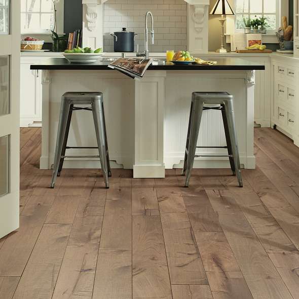Shaw Reflections Maple Sw660-02024 Vista 7" x Random Lengths up to 82.5" Engineered Distressed Maple Hardwood Flooring (23.58 Sf/Box)
