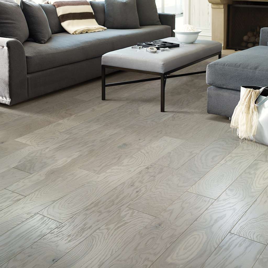 Shaw Villa SW705-01069 Quartz 6.38" x Random Lengths up to 58.56"  Smooth White Oak Hardwood Flooring (30.48 Sf/Box)