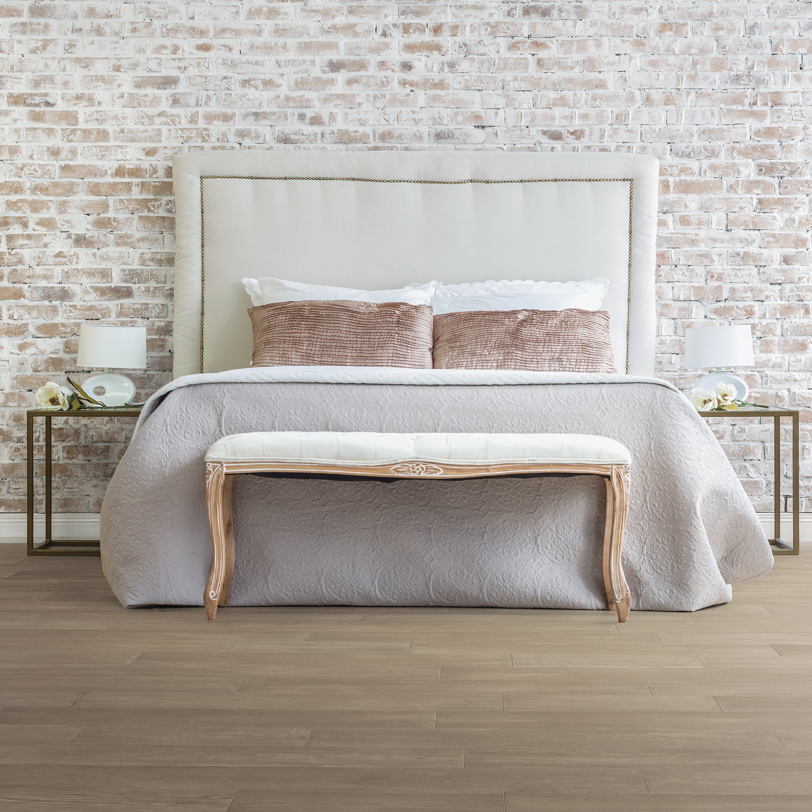 Mohawk TecWood Select Harbor Estates WEK05-28 Coastal Fog Oak Engineered Hardwood 7.5" X 86.7" (27.41 SF/Box)