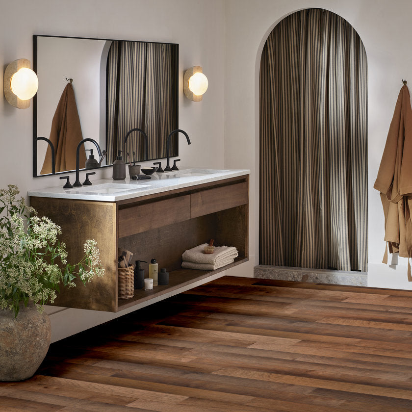 Anderson Tuftex Fora Engineered Hardwood AA791-12005 Bernina Hickory 4.94" x 8" - 58.25" Random Lengths (36.36 SF/Box)