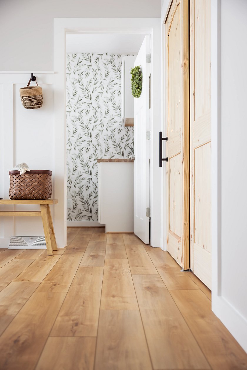 COREtec Manila Oak WPC Vinyl Plank Flooring VV012-00760 LVP Originals Enhanced 7" x 48" (23.64 SF/Box)
