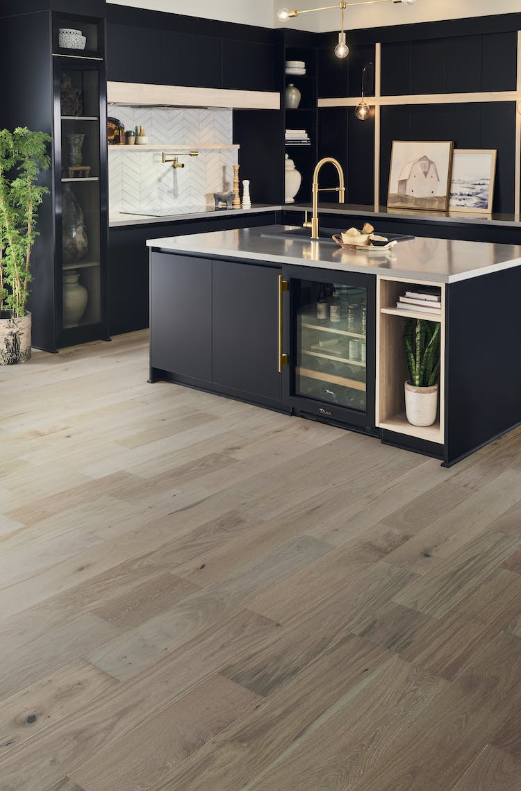Mannington Latitude Park City HPLV07APN1-465021 Alpine 7 1/2" Wide With Varying Lengths Up to 83” (25.77 SF/Box)