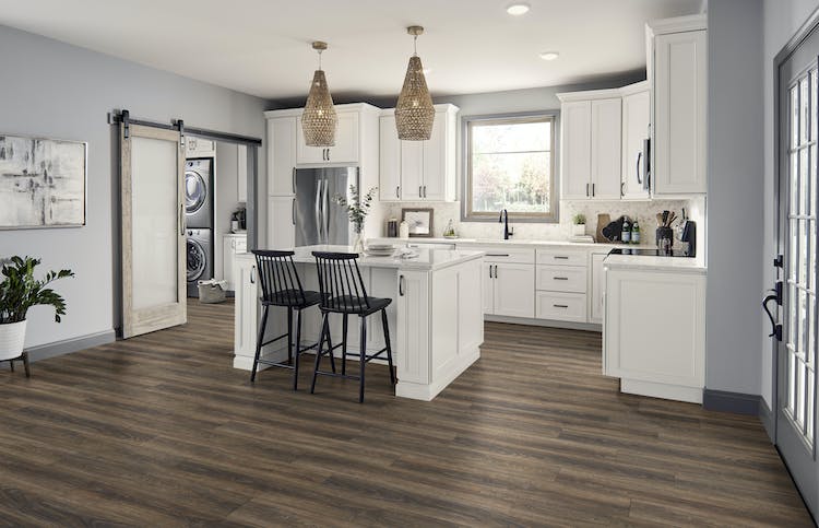 Mannington REALTA® SPC Heritage RSP107-443305 Walnut Acorn 7" x 48" (23.77 SF/Box)