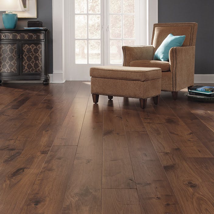 Mannington Hand Crafted Bastille MSB07TA1-215262 Tawny 7" Wide With Varying Lengths Up to 83” (24.50 SF/Box)