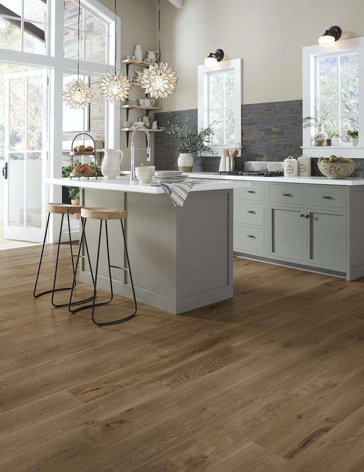 Mannington Hand Crafted Normandy Oak MSN07BRY1-440581 Oak Brandy 7” Wide With Varying Lengths Up to 84” (24.50 SF/Box)