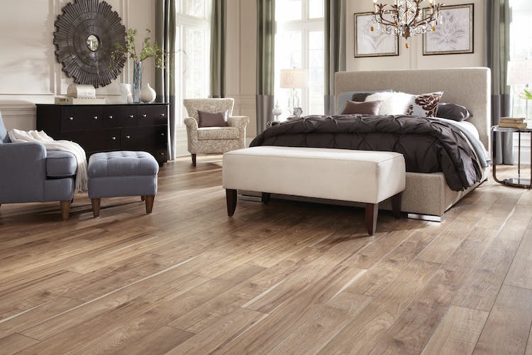 Mannington Restoration Collection® Sawmill Hickory 22330-201885 Natural 6 3/16" x 50 1/2" (16.99 SF/Box)