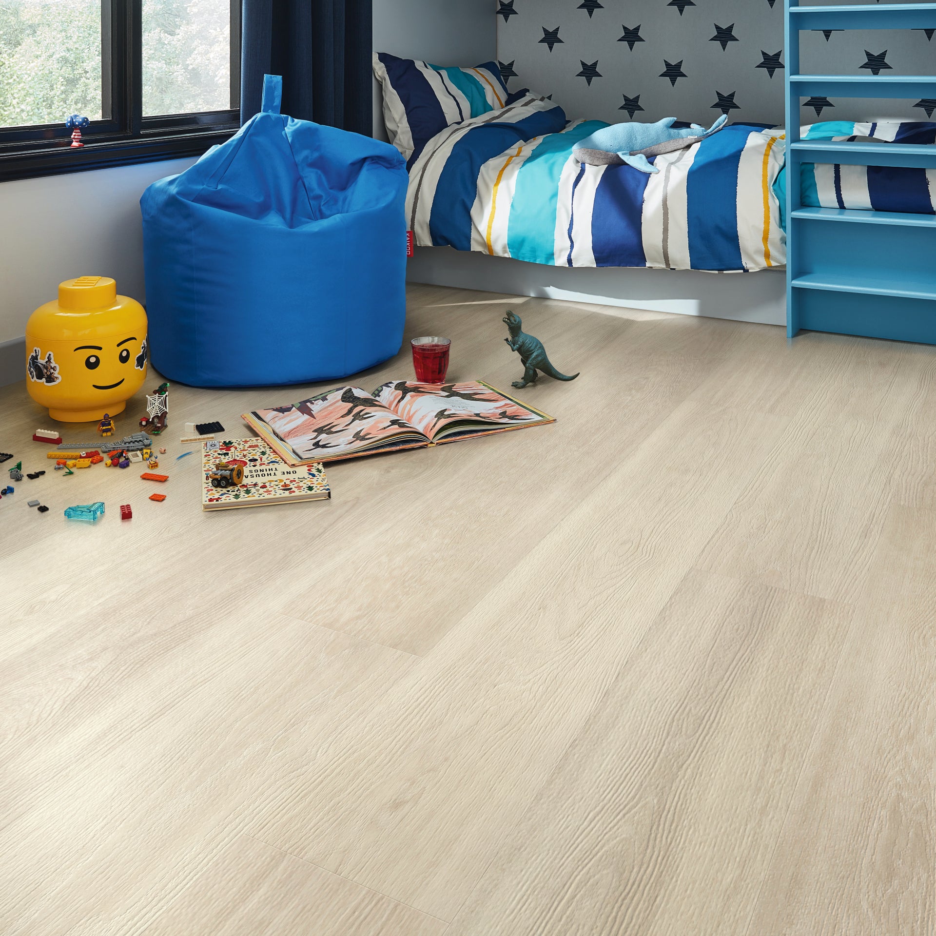Karndean Korlok Select Ivory Brushed Oak 9