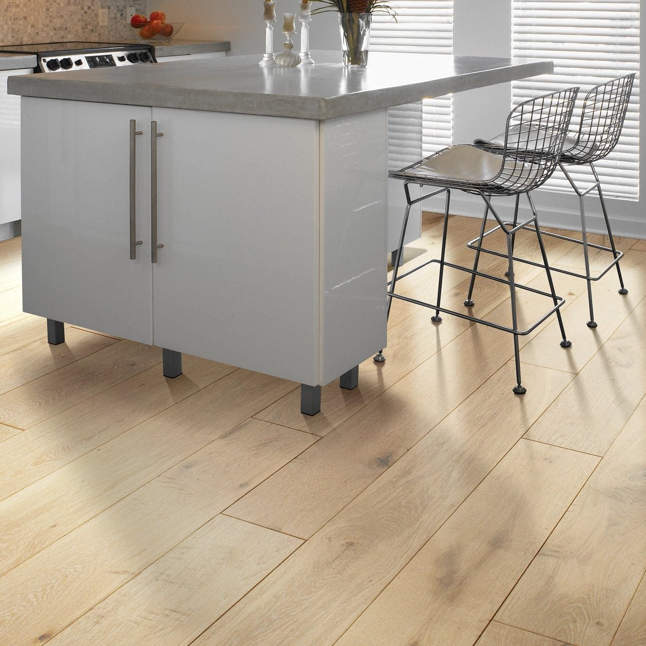 Shaw Castlewood Oak SW485-00146 Tapestry 7.48" x Random Lengths up to 74.8" Engineered Wire Brushed White Oak Hardwood Flooring (31.09 SF/Box)