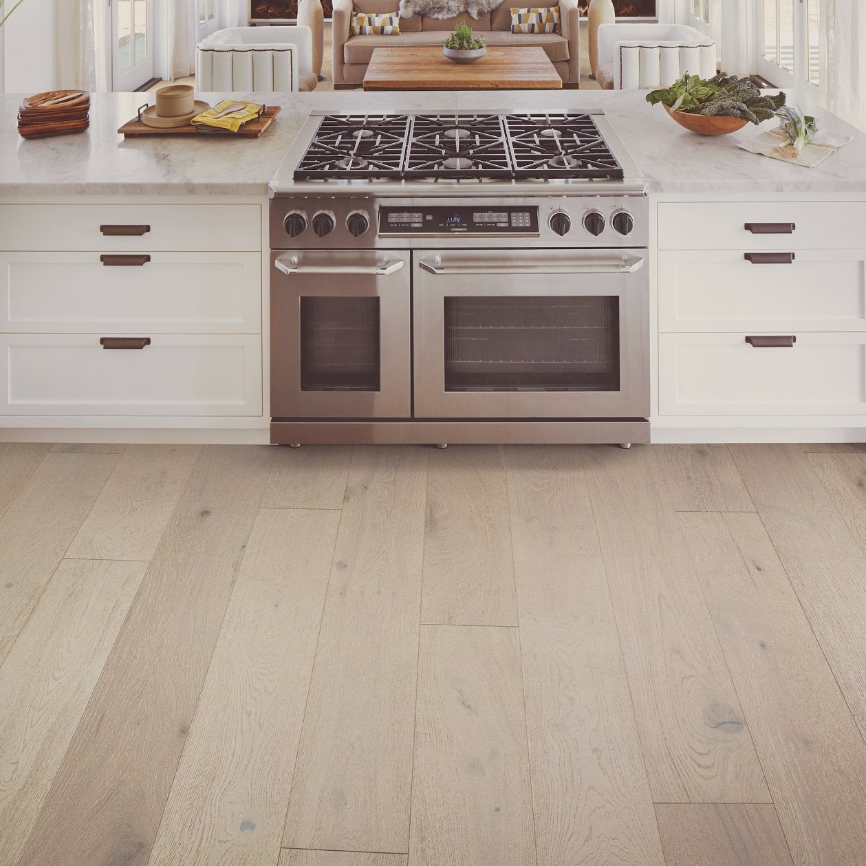 Shaw Castlewood Oak SW485-01075 Knight 7.48" x Random Lengths up to 74.8" Engineered Brushed White Oak Hardwood Flooring (31.09 SF/Box)