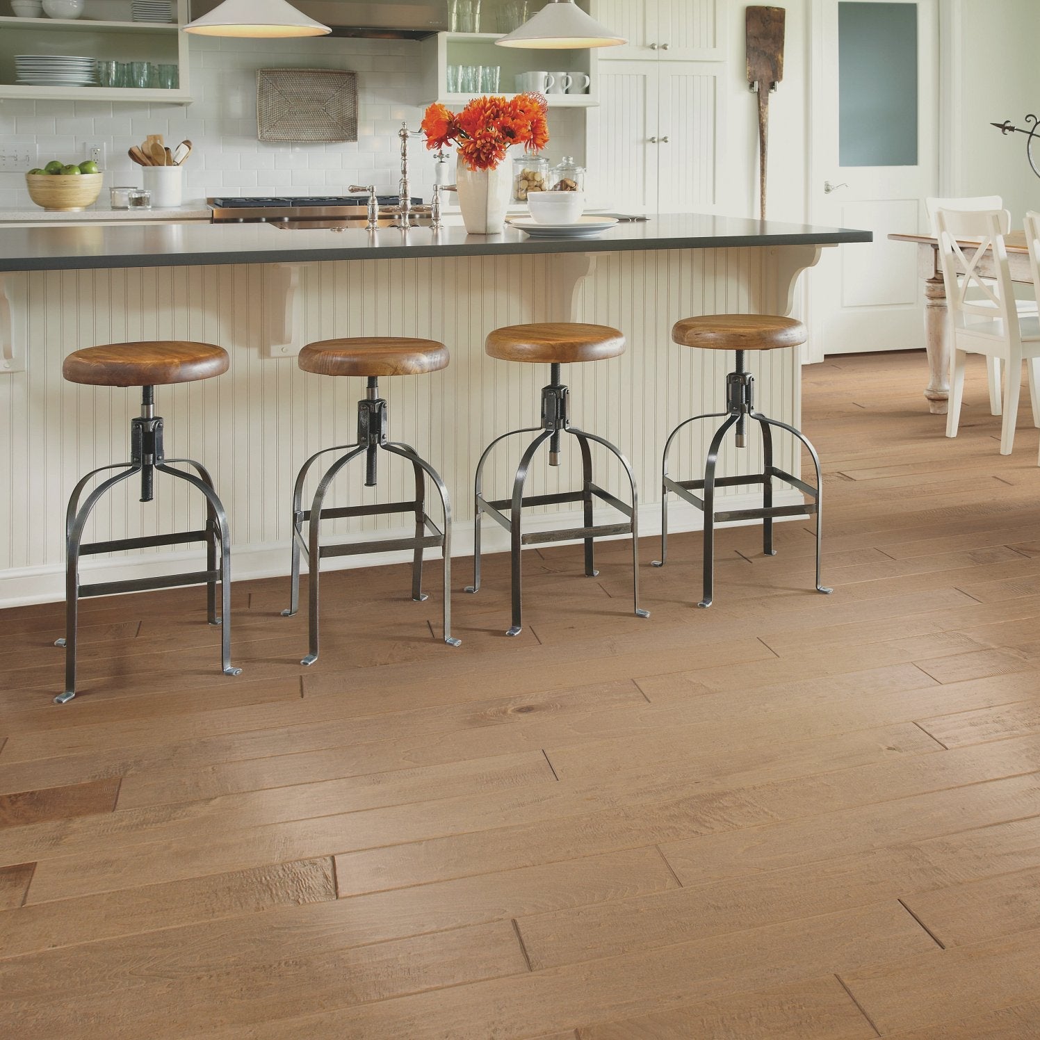 Shaw Yukon Maple 5 SW547-01001 Gold Dust 4.94" x Random Lengths up to 58.5" Engineered Scraped Maple Hardwood Flooring (23.66 SF/Box)