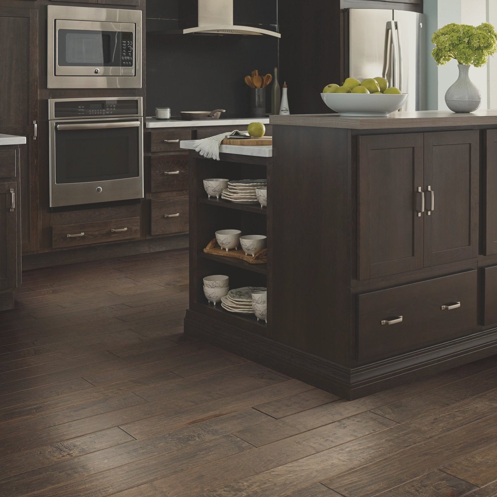 Shaw Yukon Maple 5 SW547-05002 Timberwolf 4.94" x Random Lengths up to 58.5" Engineered Scraped Maple Hardwood Flooring (23.66 SF/Box)