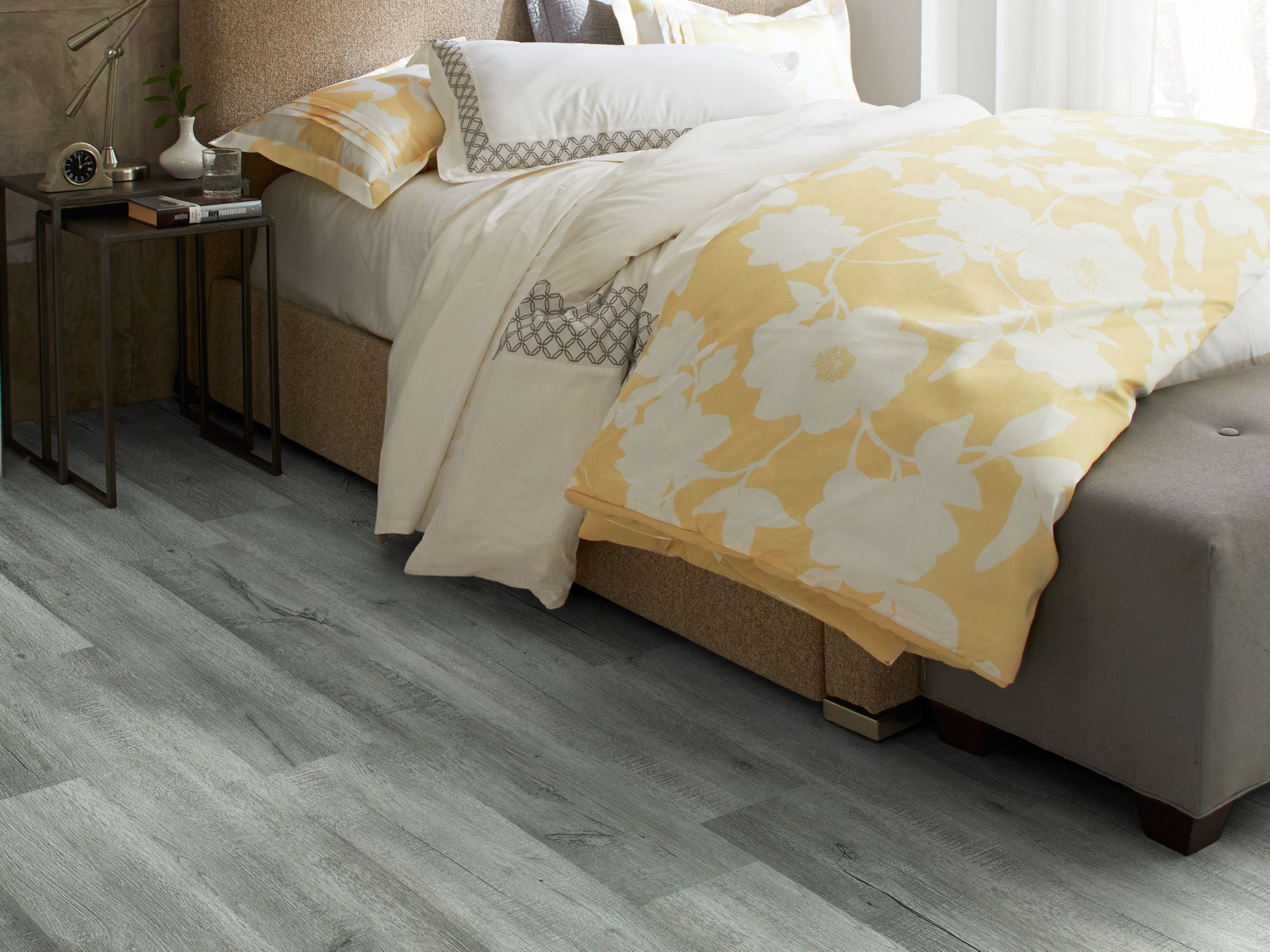 Shaw Prime Plank Greyed Oak 0616V-00532 7" x 48" Vinyl Plank (51.33 SF/Box)