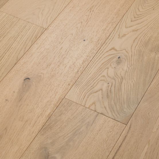 Anderson Tuftex Woodland Engineered Hardwood AA827-11047 Natural Timbers Smooth 8.66" x 23.62" - 74.8" Random Lengths (35.99 SF/Box)