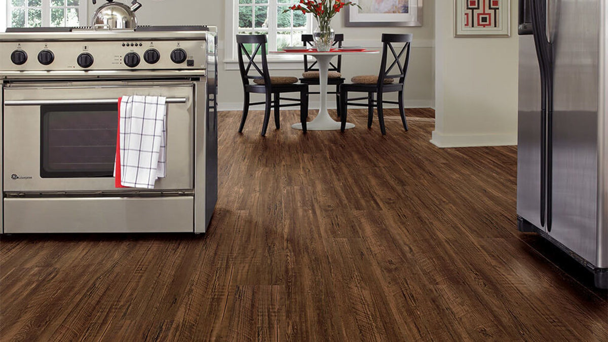 COREtec Kingswood Oak WPC Vinyl Plank Flooring VV024-00210 LVP Originals Classics 7" x 48" (38.03 SF/Box) — room view