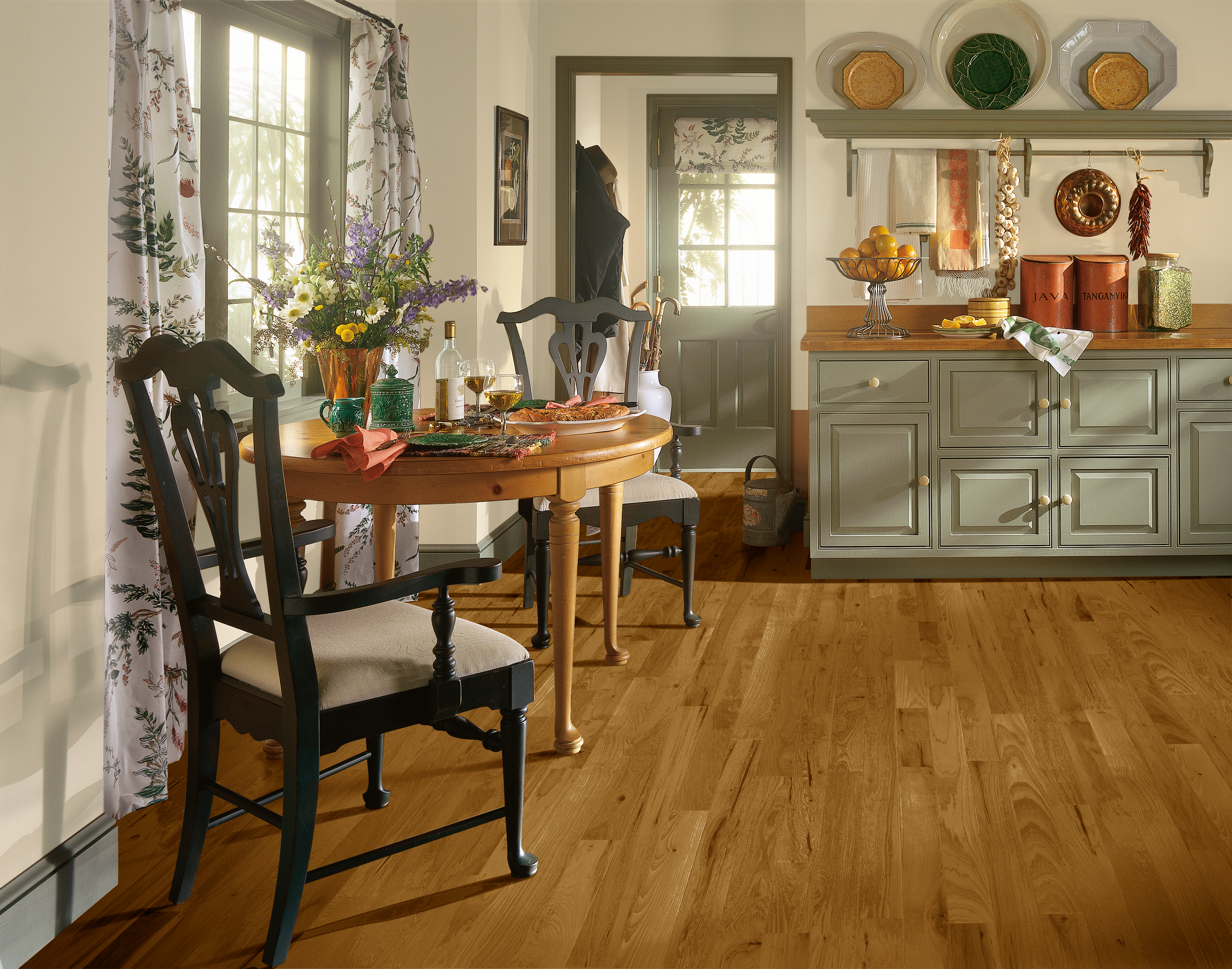 Bruce Solid Hardwood Flooring Hickory American Treasures Oxford Brown 5" C5717